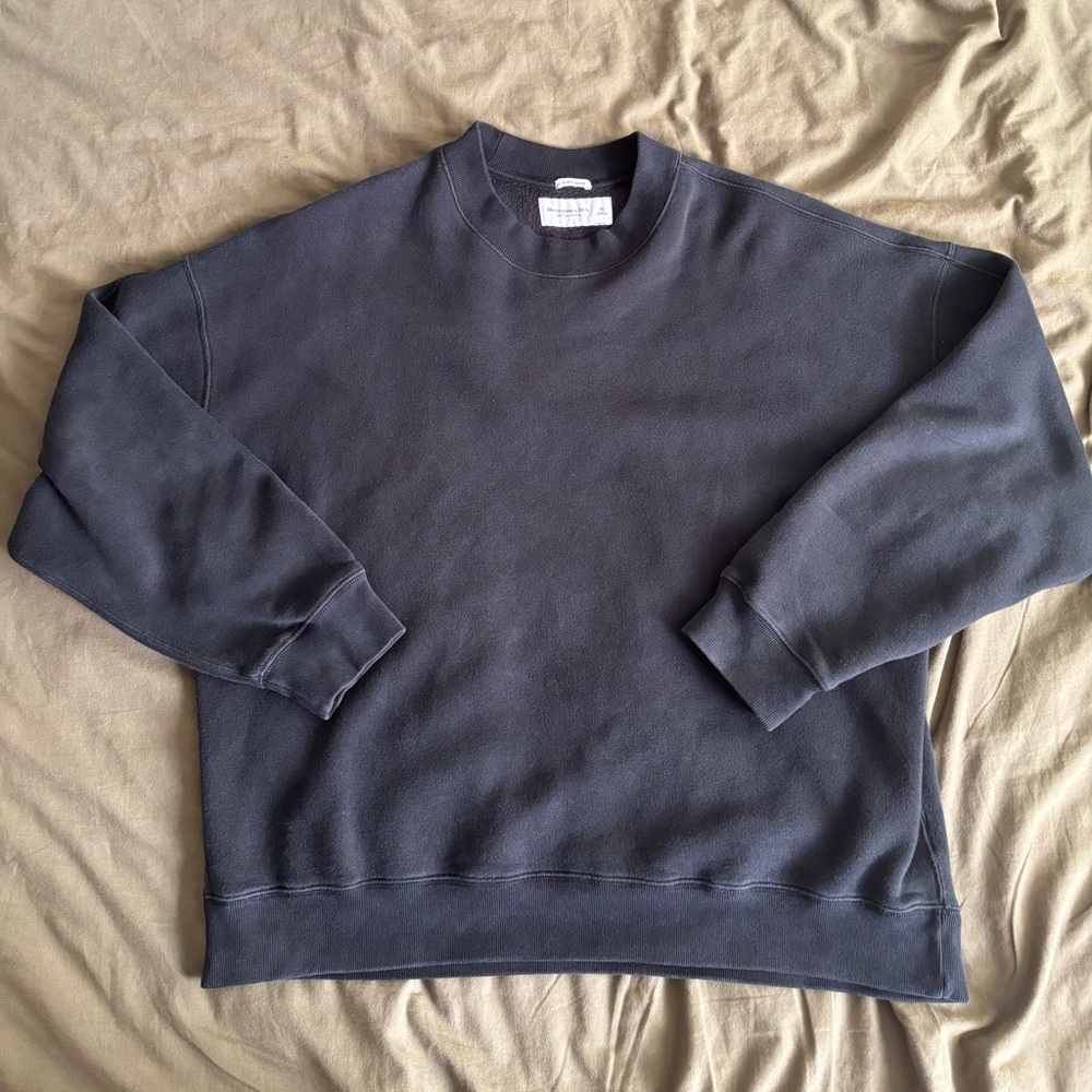 Abercrombie & Fitch Navy Sweatshirt